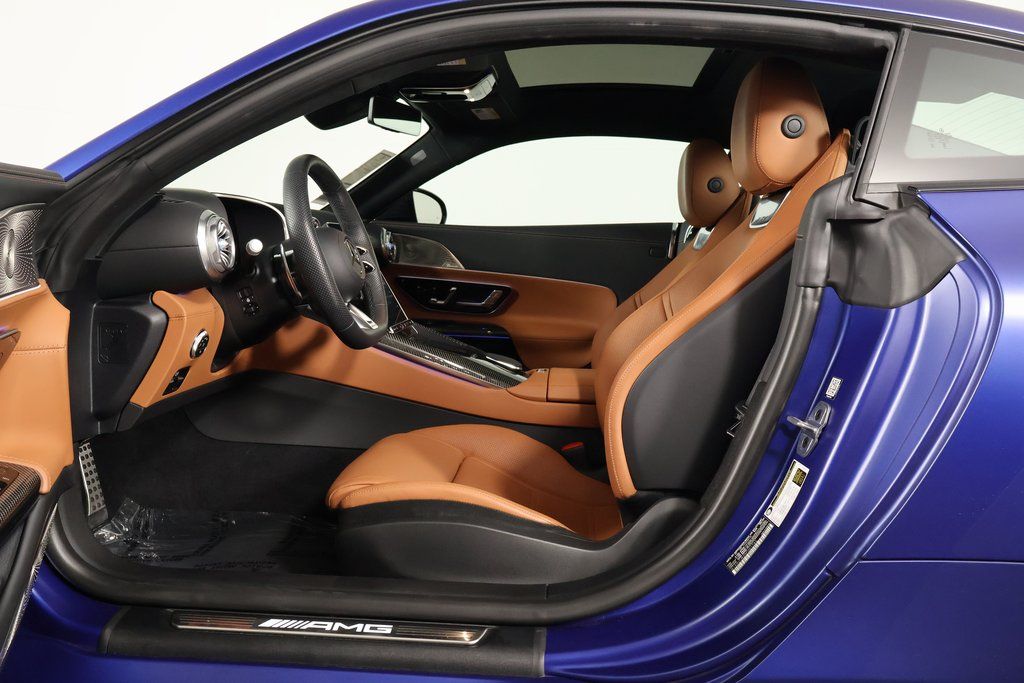 Thumbnail: 2024 Mercedes-Benz AMG GT - 9