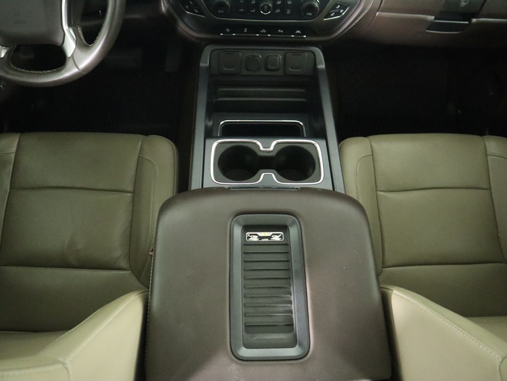 Thumbnail: 2017 Chevrolet Silverado 1500 - 16