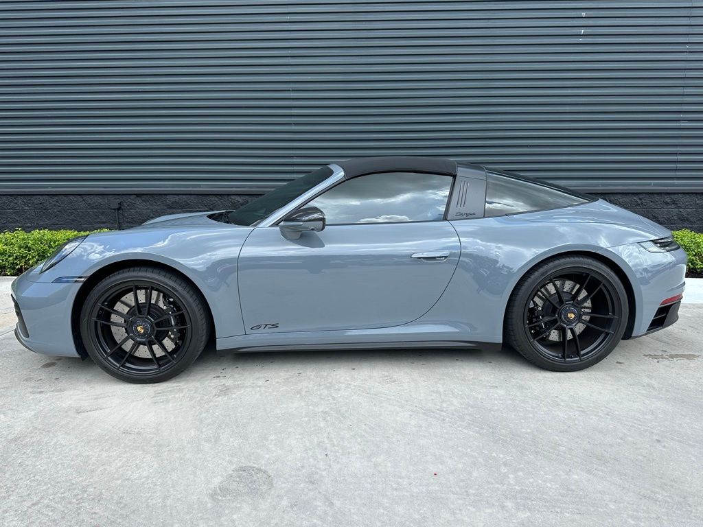 Thumbnail: 2024 Porsche 911 - 2