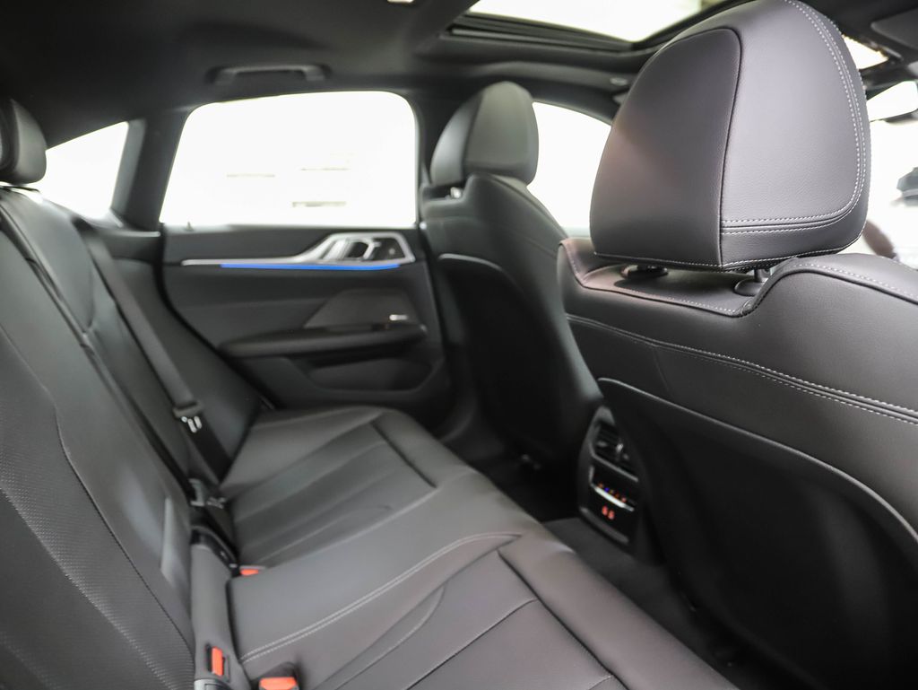 2025 BMW i4 xDrive40 22