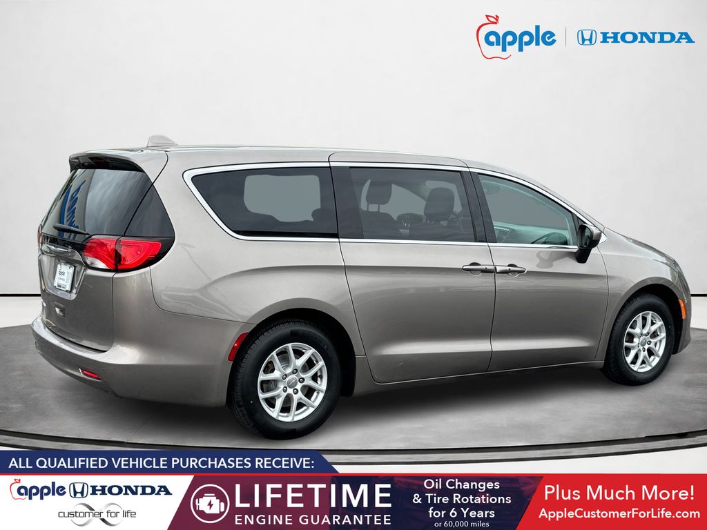 2017 Chrysler Pacifica Touring