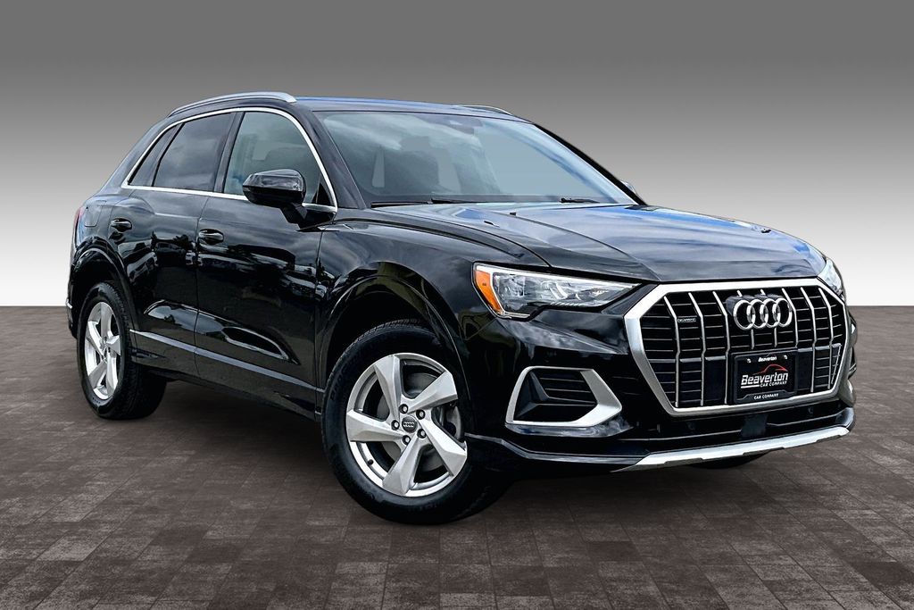 Black Metallic 2020 Audi Q3 quattro Premium 45 TFSI SUV / Crossover All-Wheel Drive 8-Speed Automatic