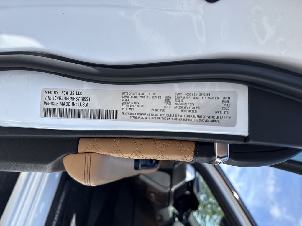 2023 Jeep Grand Cherokee Summit White at Community Toyota