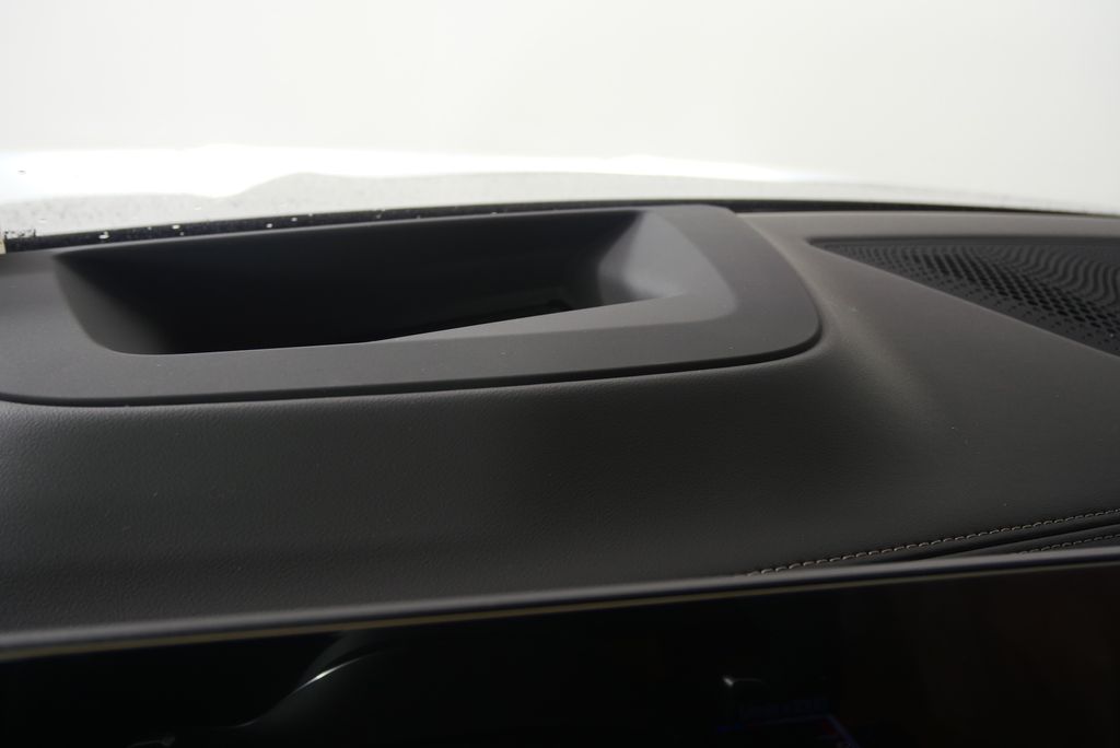 Thumbnail: 2026 BMW X5 - 21