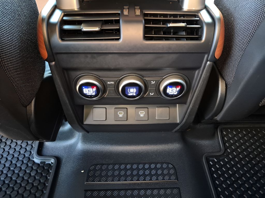 Used Car 2024 Land Rover Defender 130  X For Sale Under $80,000 In Austin, Texas