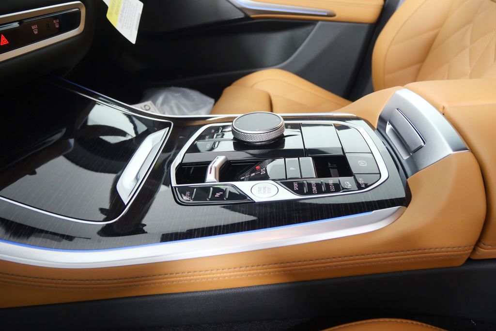 Thumbnail: 2026 BMW X5 - 22