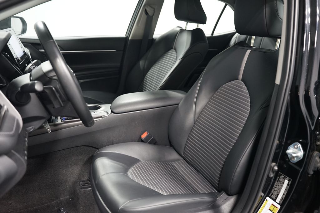 Thumbnail: 2023 Toyota Camry - 5