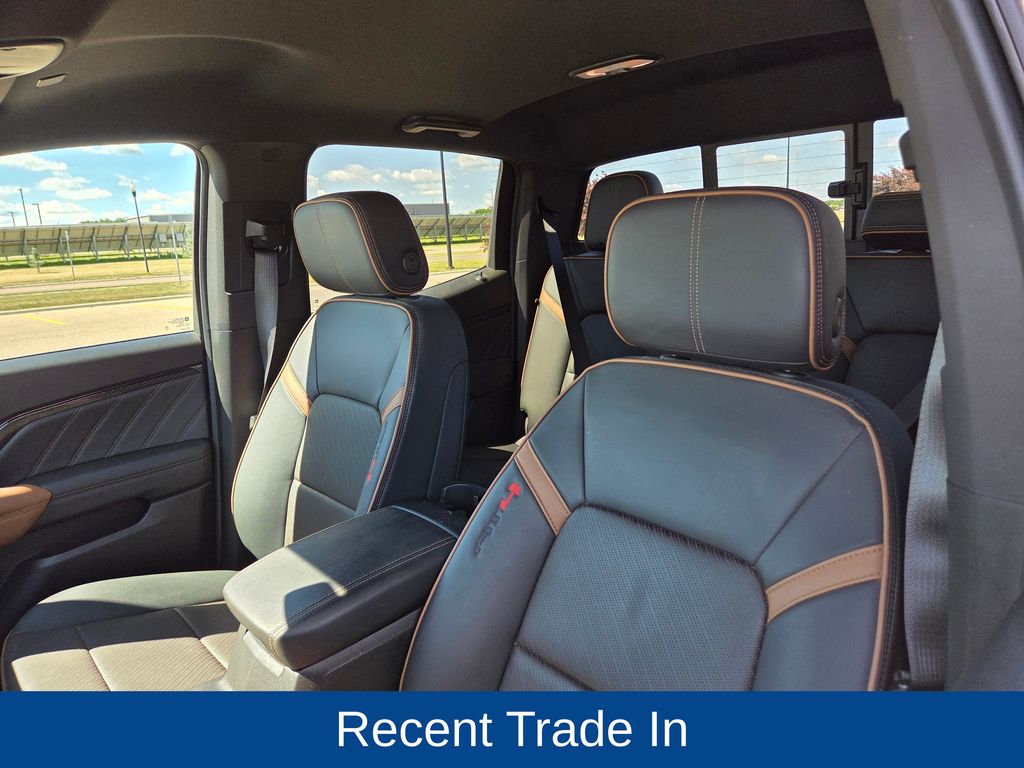2023 GMC Canyon 4WD Crew Cab Short Box AT4