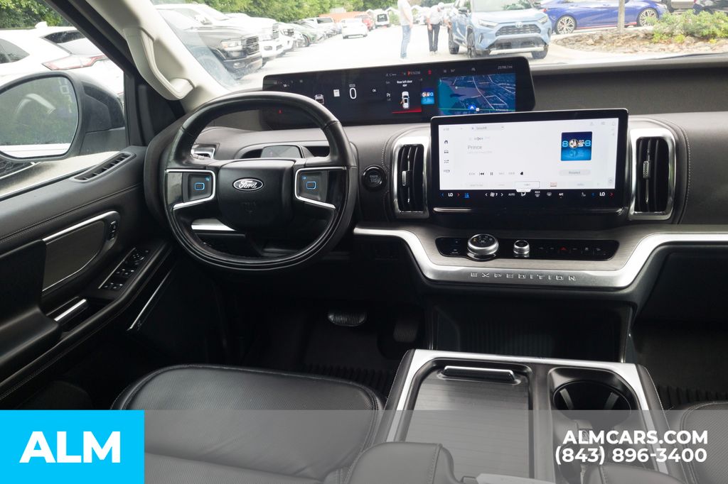 Used 2025 White Ford Platinum image 23