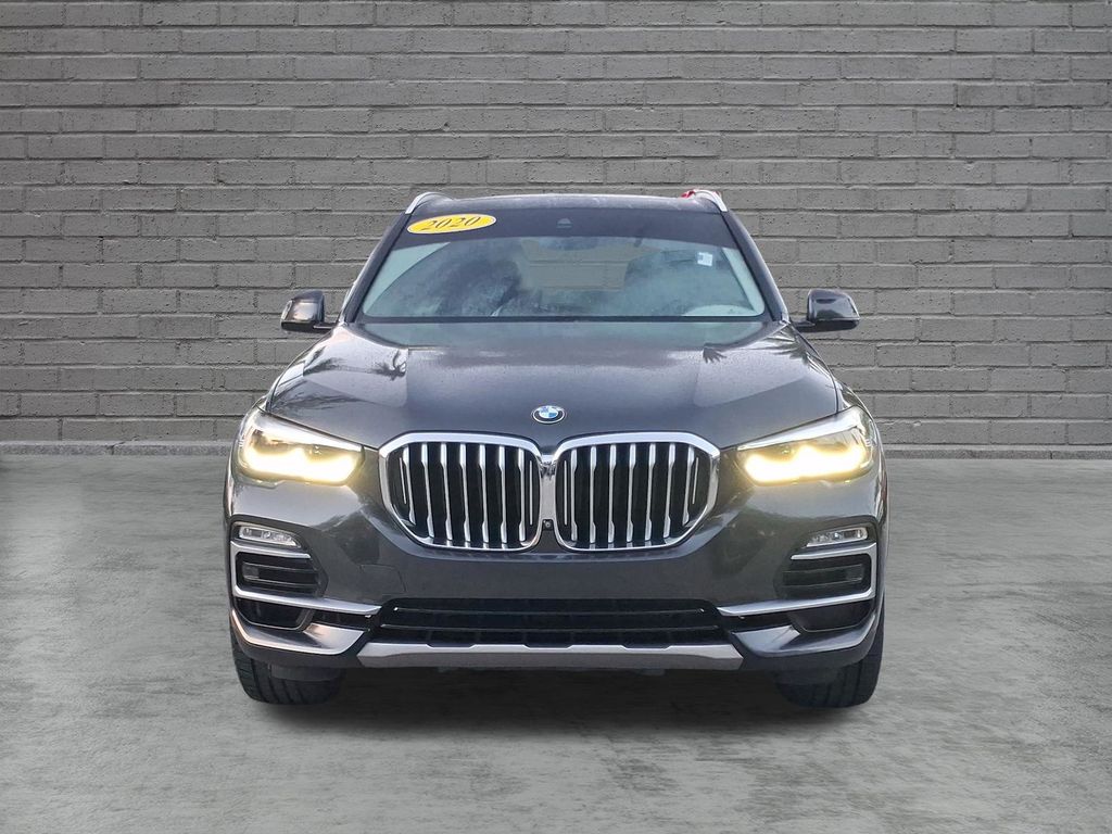 Used 2020 Gray BMW sDrive40i image 2