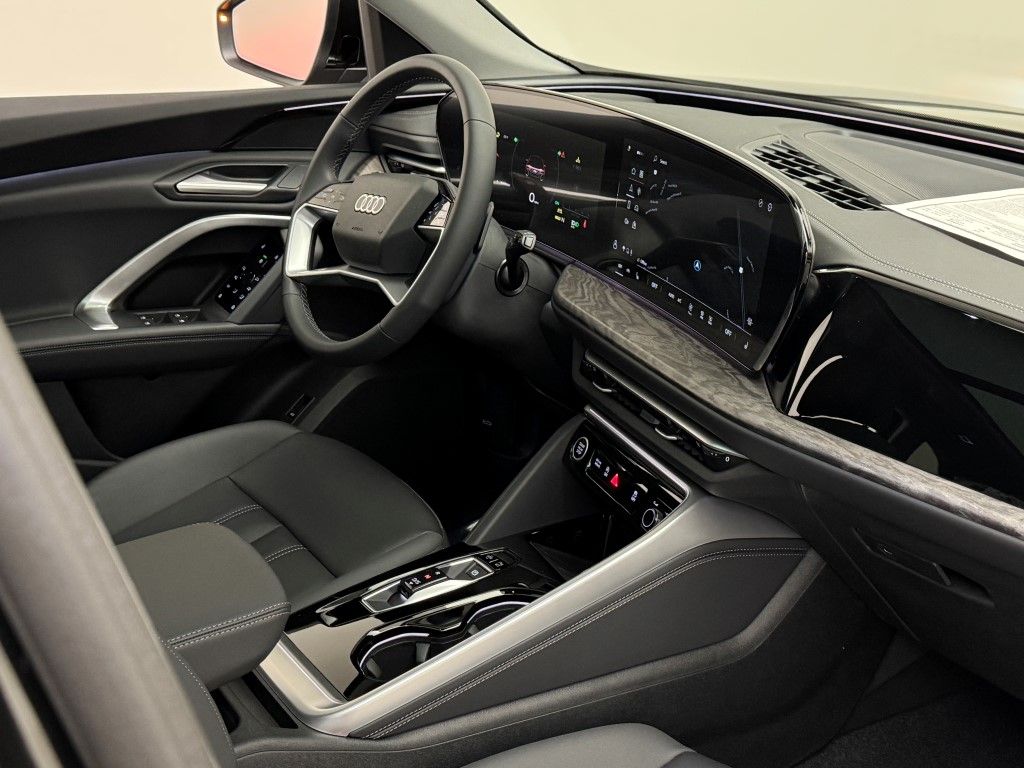 2025 Audi Q5 Premium 12