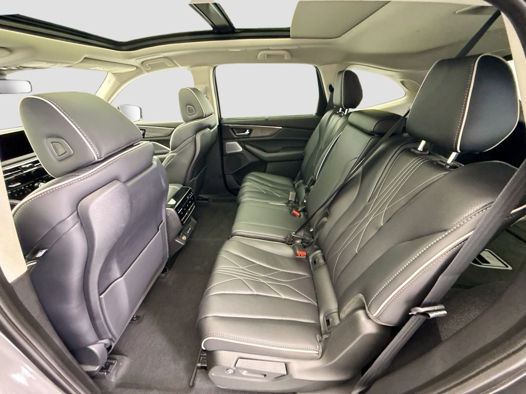 Thumbnail: 2026 Acura MDX - 20