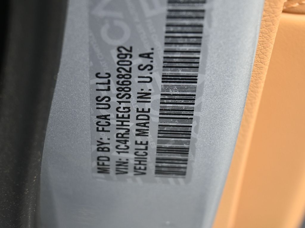 New 2025 Silver Zynith Jeep Summit image 18