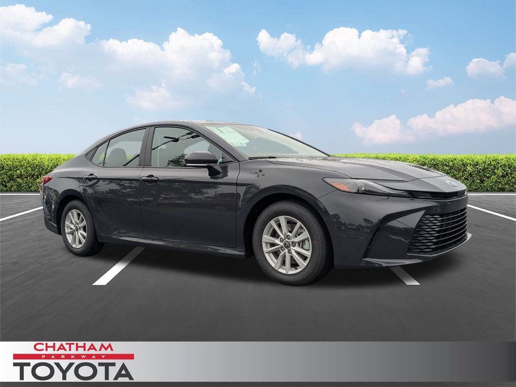 2026 Toyota Prius SE's photo