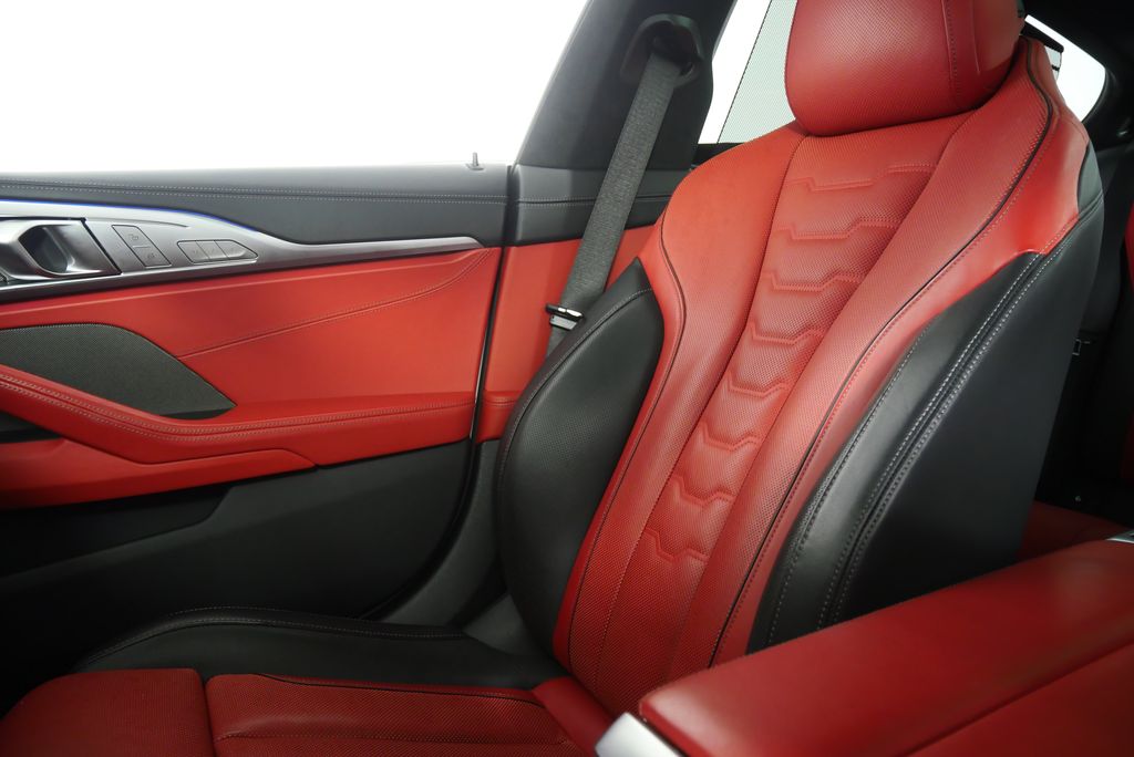 Thumbnail: 2023 BMW 8 Series - 31