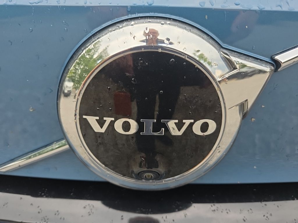 Used 2023 Blue Volvo Ultimate image 26
