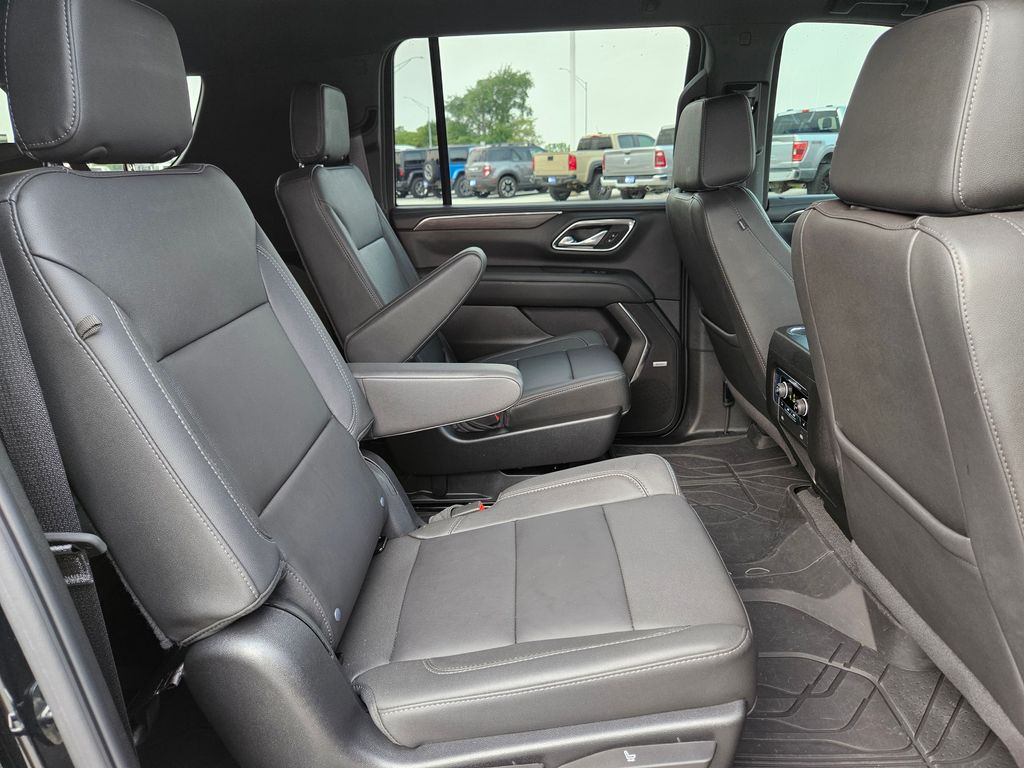 Used 2024 Chevrolet Suburban SUV