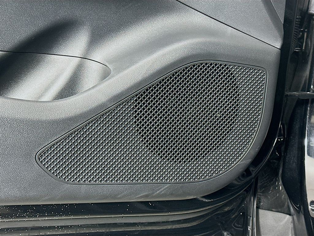 Thumbnail: 2025 Hyundai Santa Cruz - 18