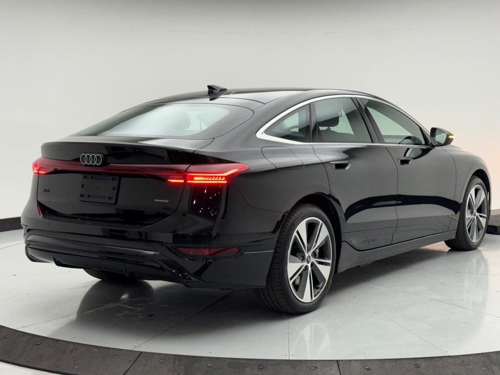 Thumbnail: 2025 Audi e-tron S - 9