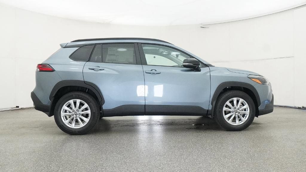 Thumbnail: 2026 Toyota Corolla Cross - 17