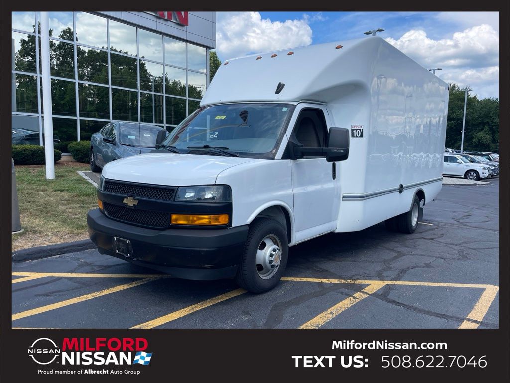 Summit White 2023 Chevrolet Express Chassis Van Rear-Wheel Drive 6-Speed Automatic Overdrive