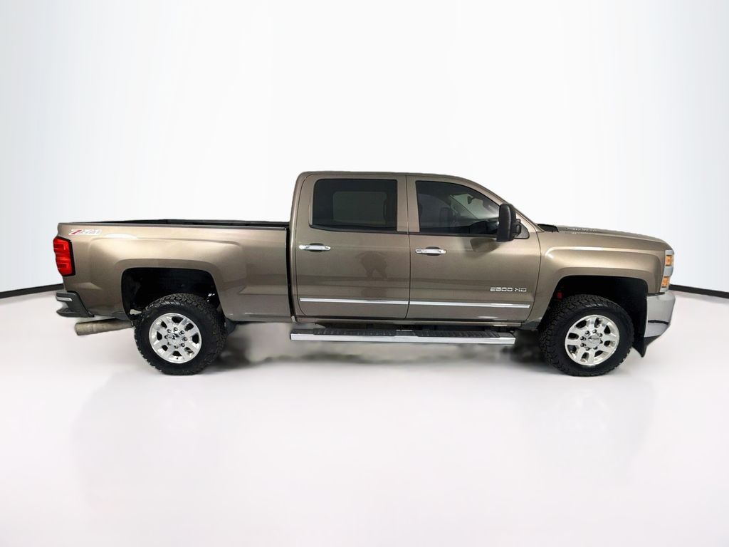 Thumbnail: 2015 Chevrolet Silverado 2500 - 4