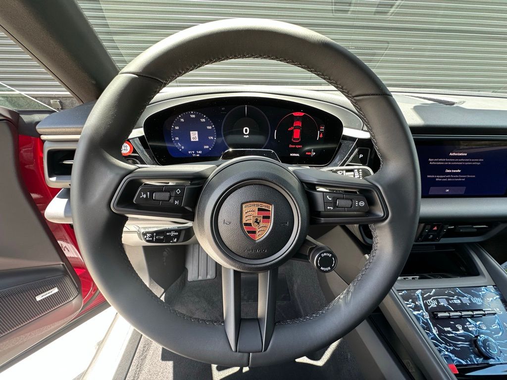 Thumbnail: 2026 Porsche Macan - 21