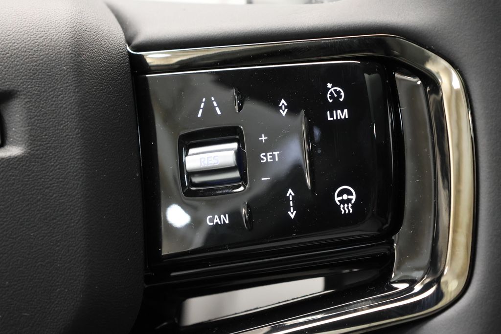 Thumbnail: 2026 Land Rover Range Rover Evoque - 19