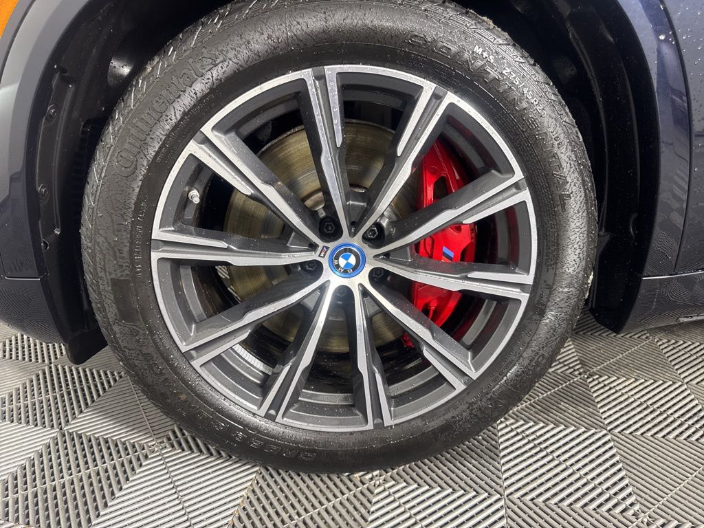 Thumbnail: 2025 BMW X5 - 13