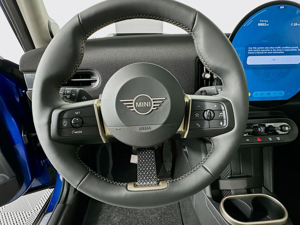 2025 MINI Cooper Hardtop S 10