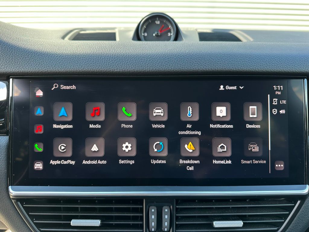 Thumbnail: 2022 Porsche Cayenne - 29