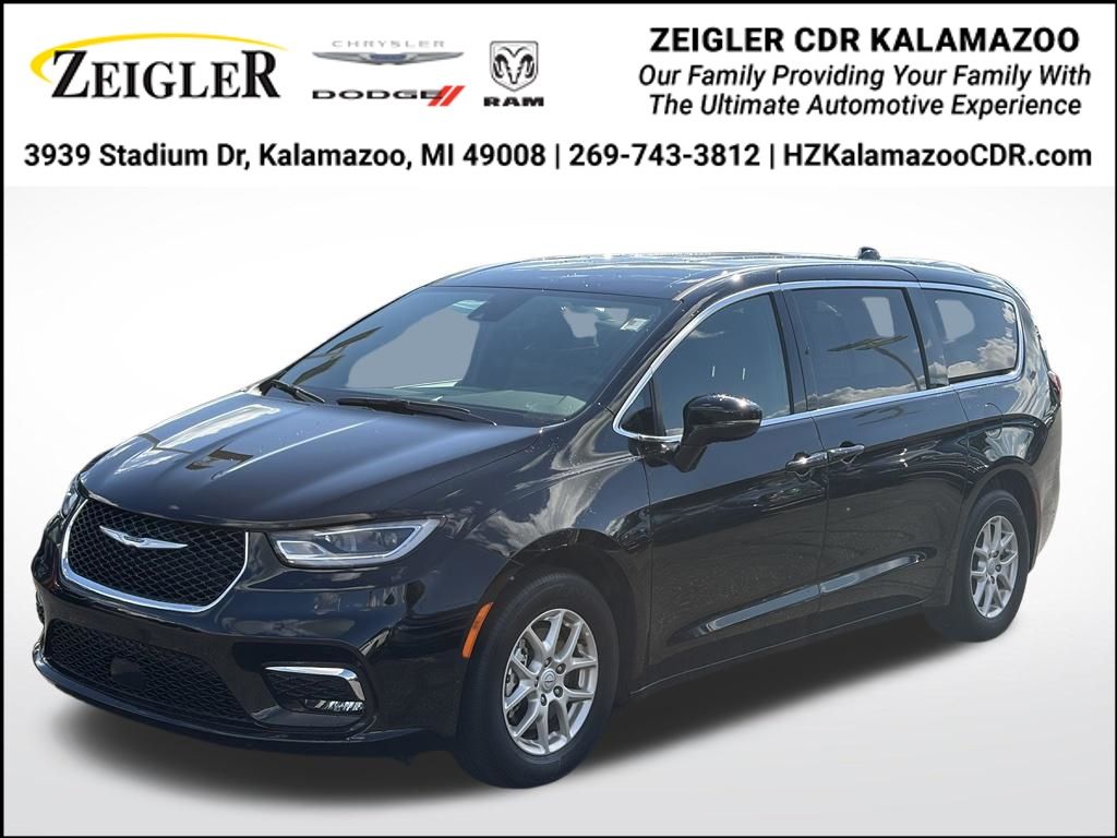 2025 Chrysler Pacifica Negro (Diamond Black Crystal Pearlcoat) Minivan Tracción delantera 9 velocidades Automática