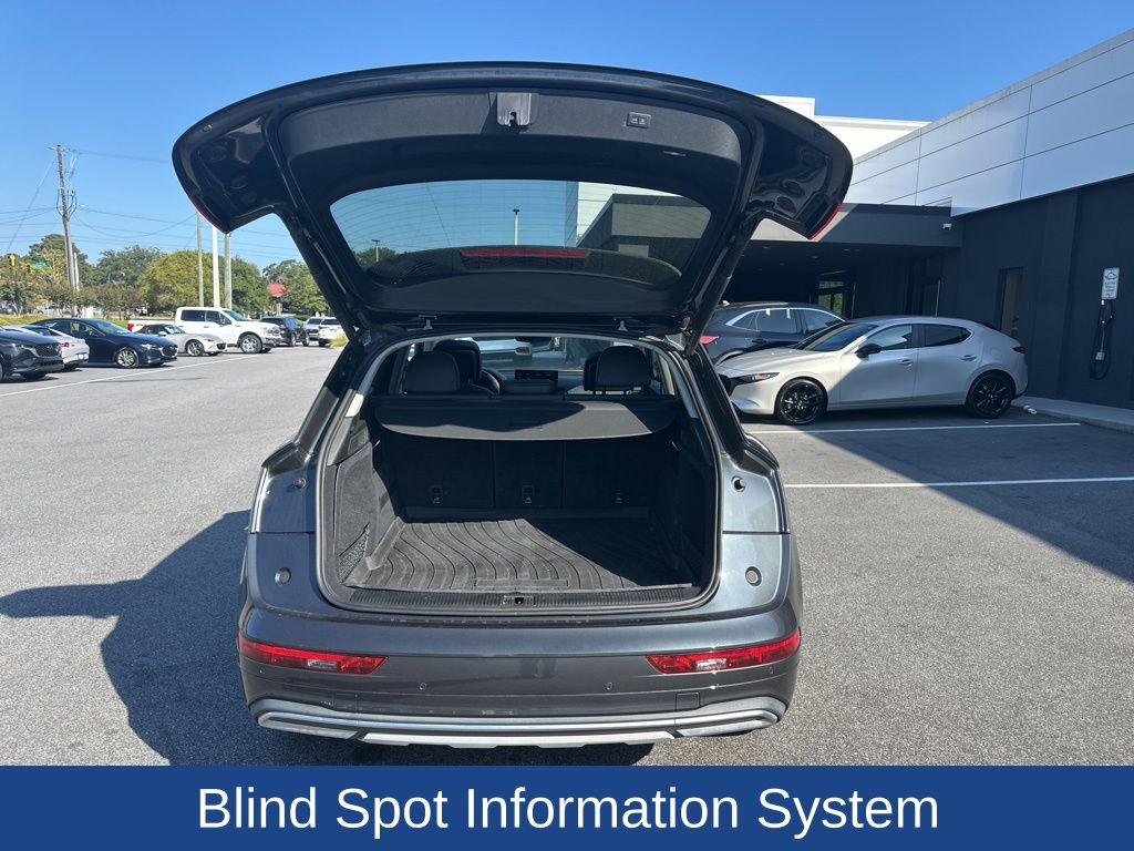 2023 Audi Q5 quattro Premium 40 TFSI