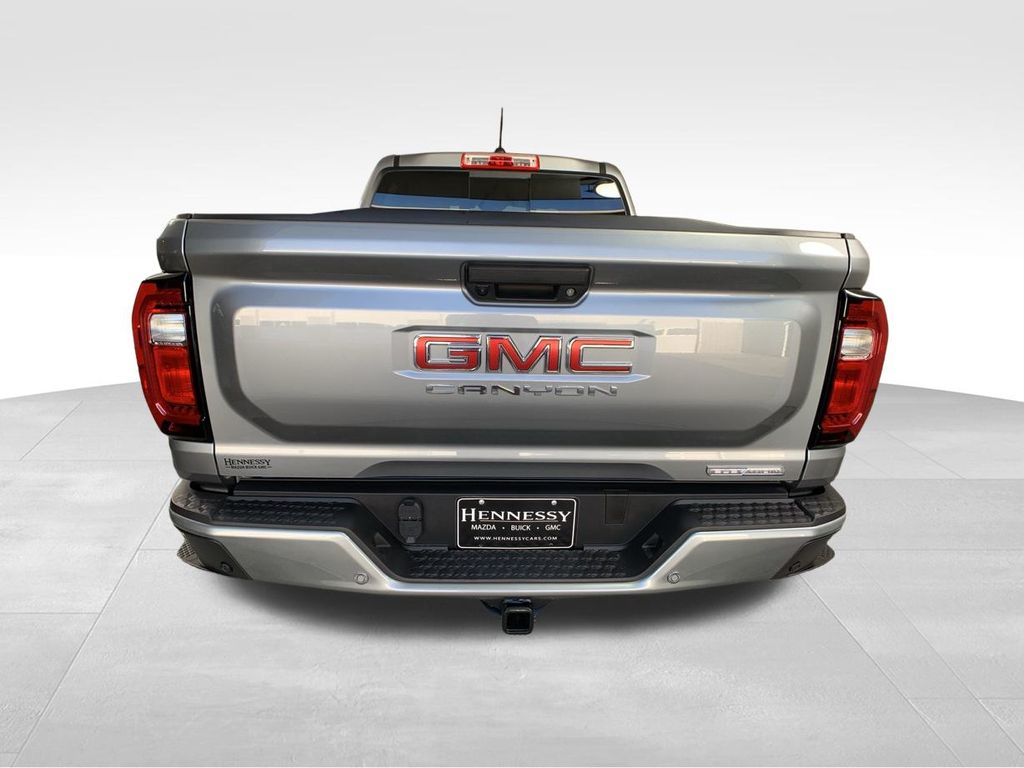 2024 GMC Canyon Elevation 5