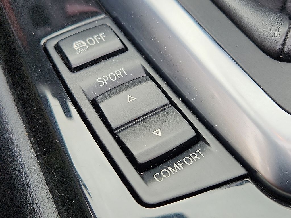 Thumbnail: 2014 BMW Z4 - 22