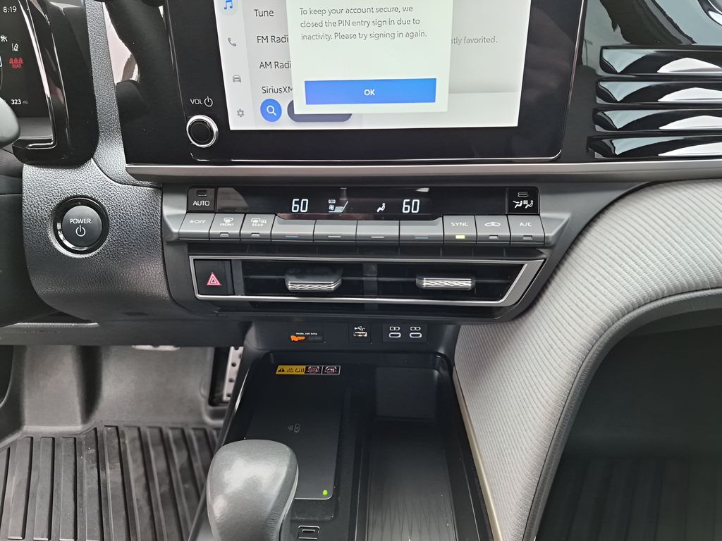 Used 2025  Toyota SE image 39