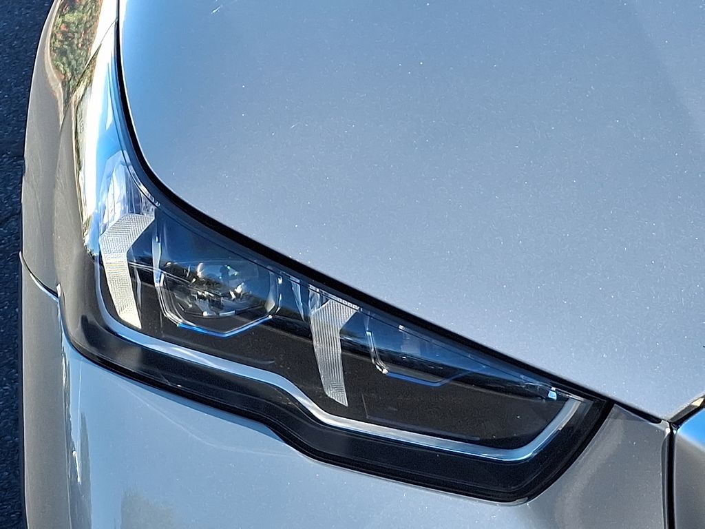 Thumbnail: 2025 BMW i5 - 9