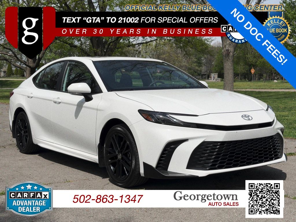 2025 Toyota Camry SE