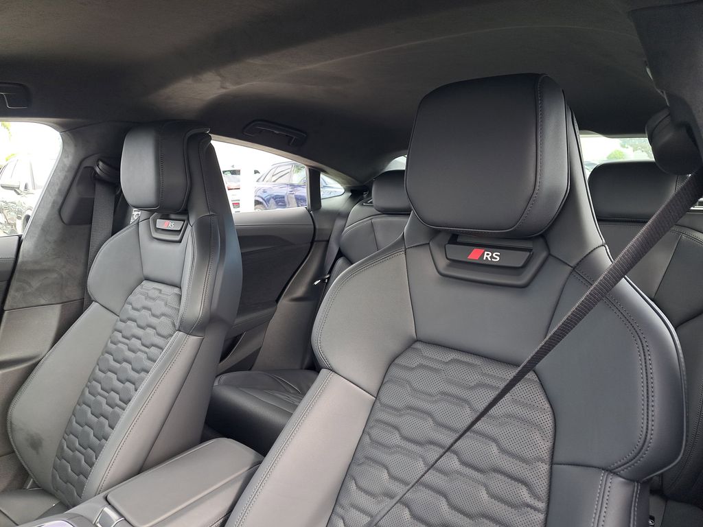 2026 Audi RS e-tron GT Performance Base - Photo 16