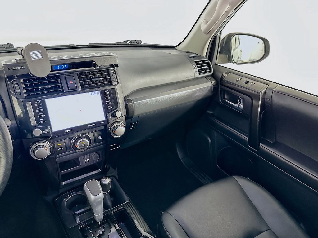 Thumbnail: 2023 Toyota 4Runner - 23