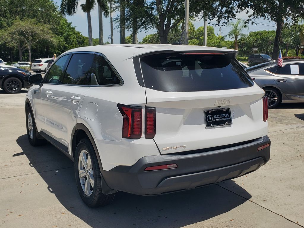 2023 Kia Sorento - $18,488