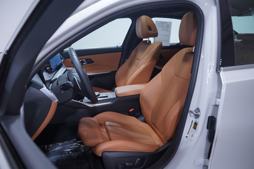 Thumbnail: 2024 BMW 3 Series - 7