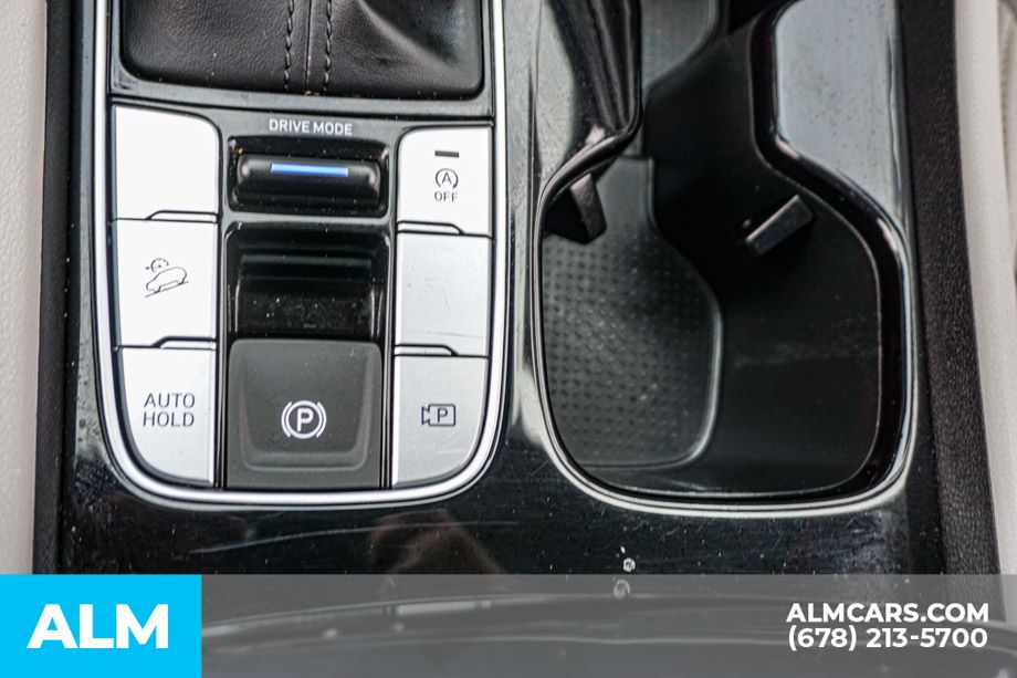 Used 2025 Gray Hyundai SEL image 42