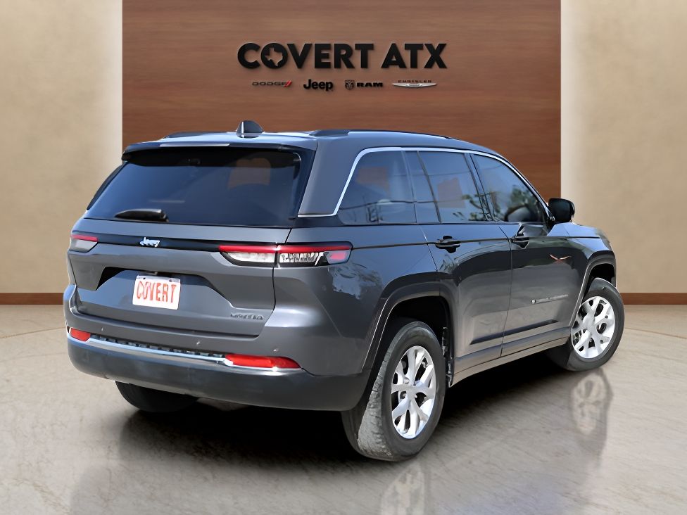 View vehicle photo 5