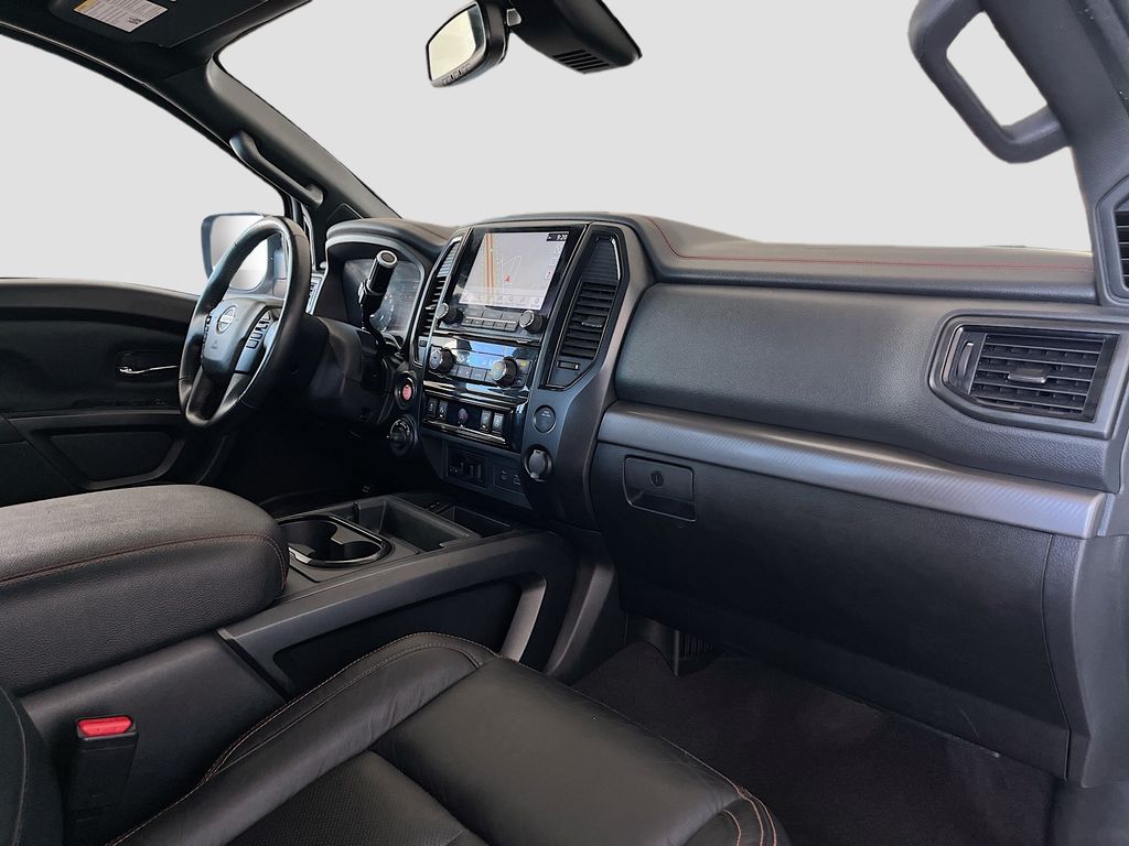 Used 2022 White Nissan PRO-4X image 30