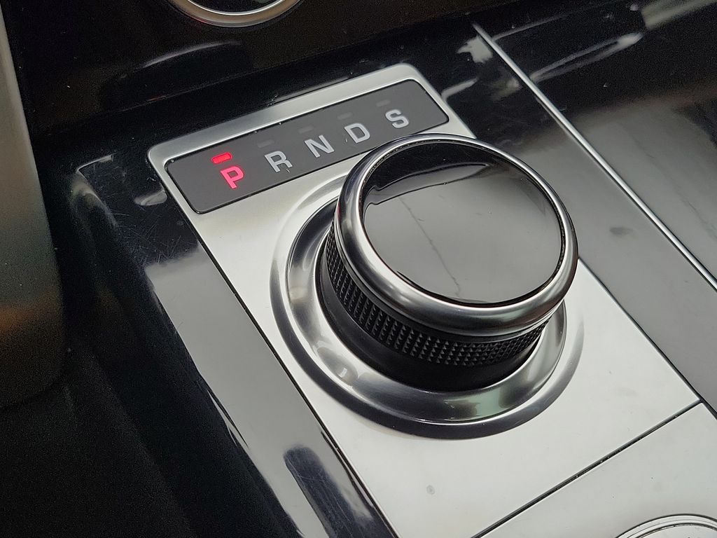 Thumbnail: 2019 Land Rover Range Rover - 14