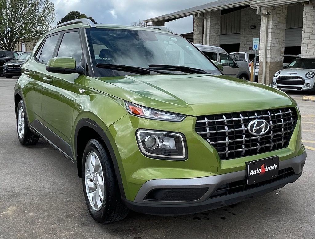 2020 Hyundai Venue SEL - 2