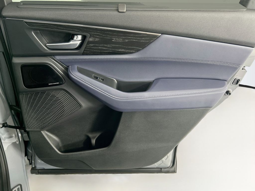 Thumbnail: 2026 Acura MDX - 25