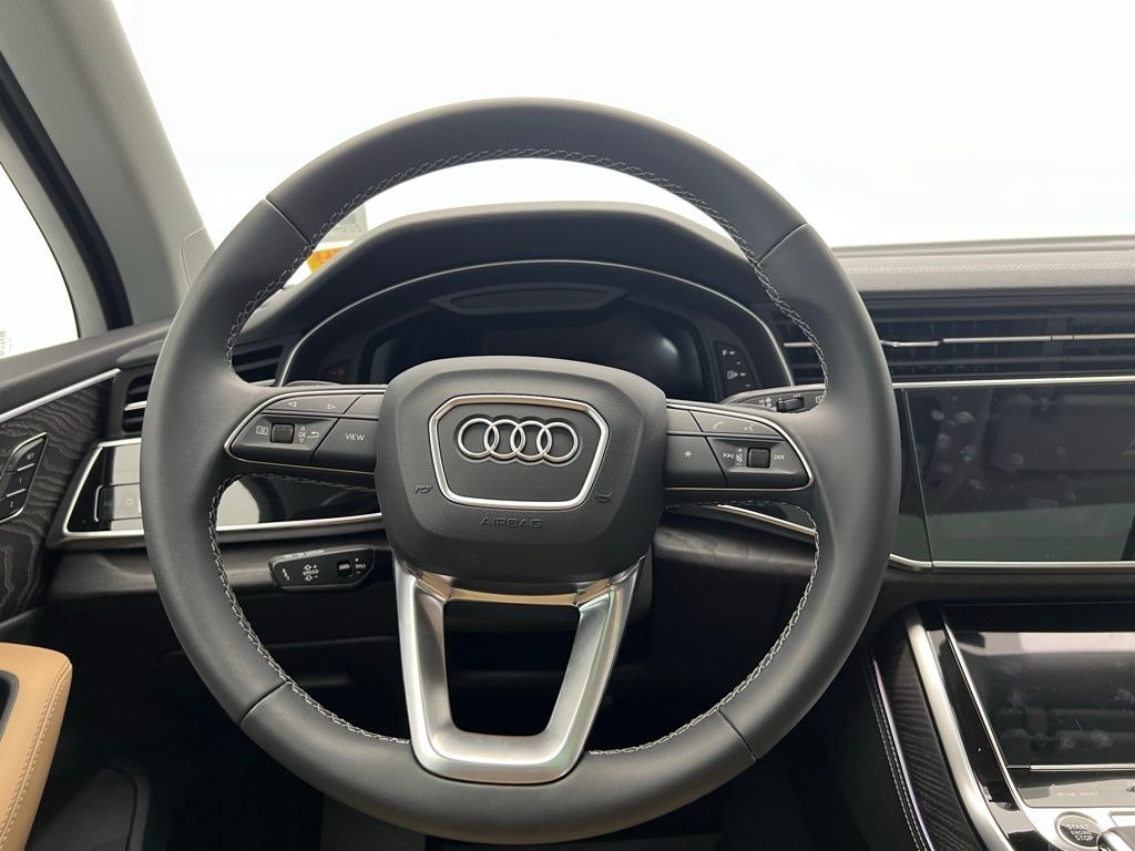 Thumbnail: 2026 Audi Q7 - 18