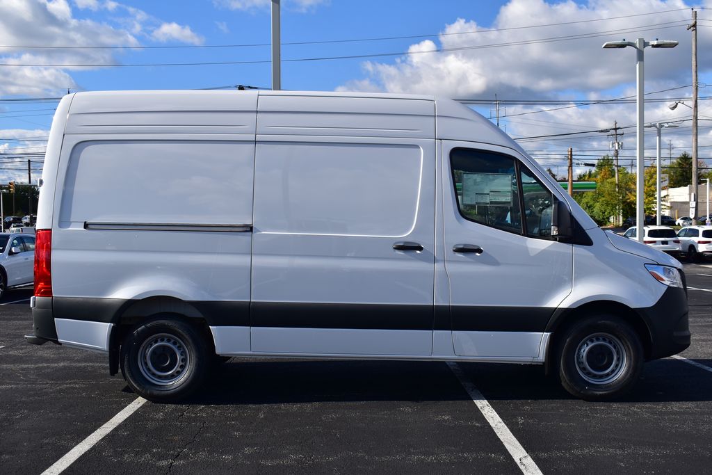 Thumbnail: 2025 Mercedes-Benz Sprinter - 6